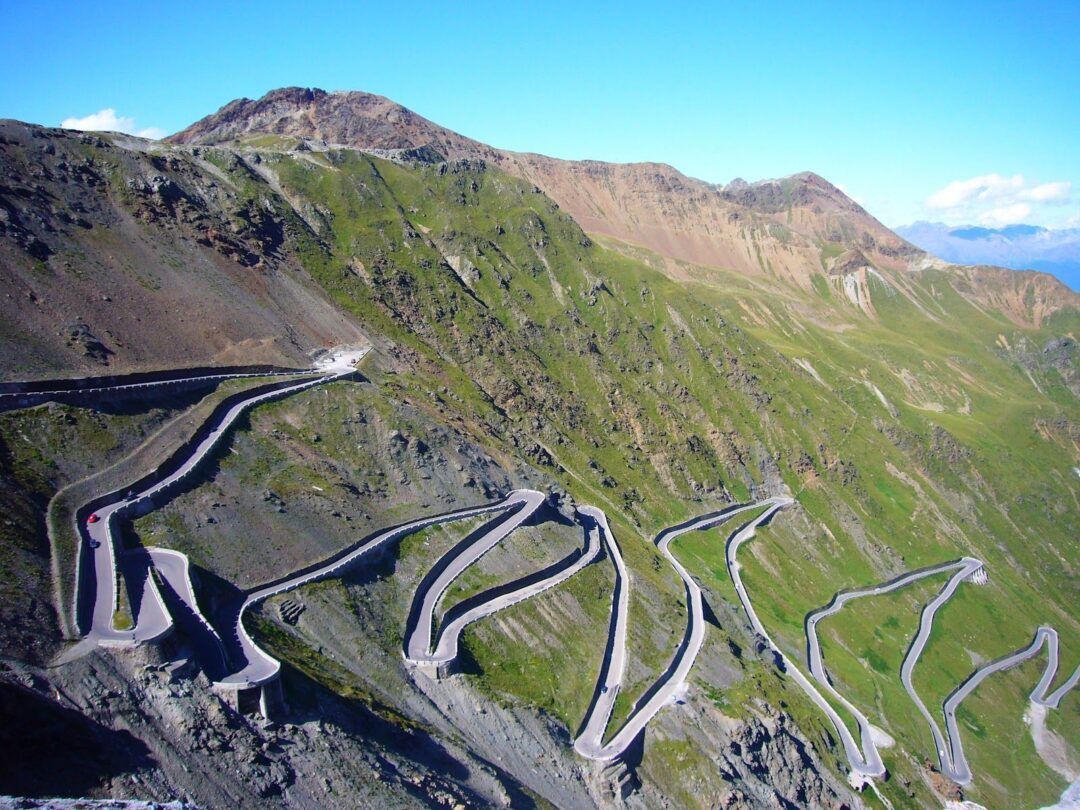 Las curvas del Passo dello Stelvio