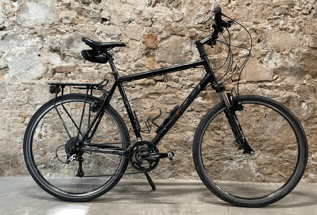 MaxCycle ex-rental touring bike for sale Barcelona